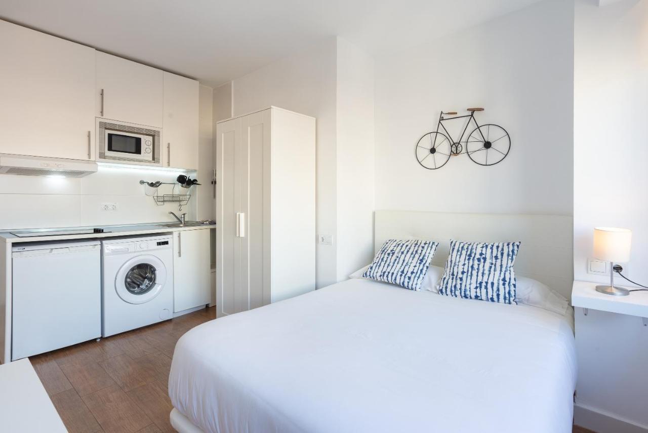 Lu&Cia Malagueta 9 Apartment Malaga Exterior photo